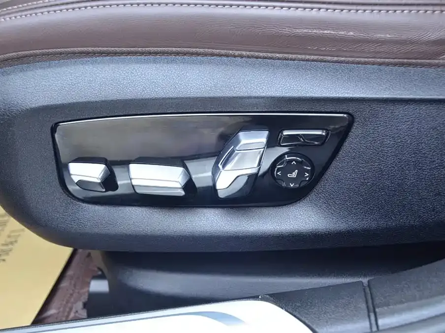 BMW 7 Series 2022 из CN, фото 6