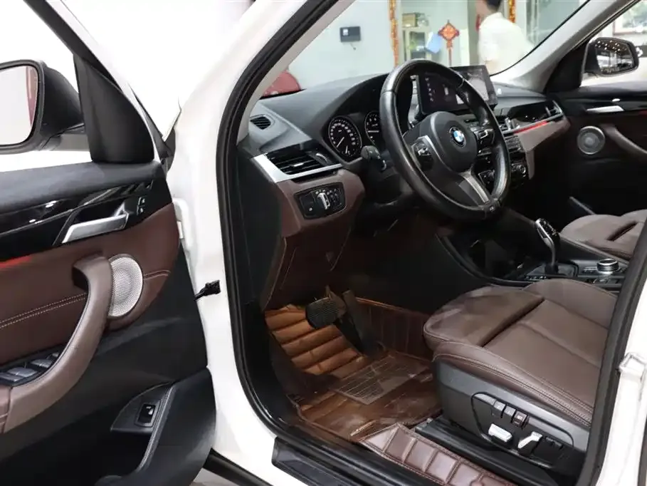 BMW X1 2021 из CN, фото 9