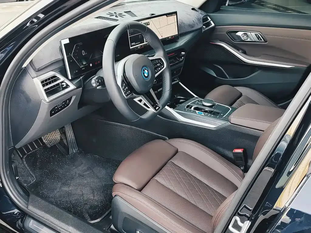 BMW i3 — фото 7
