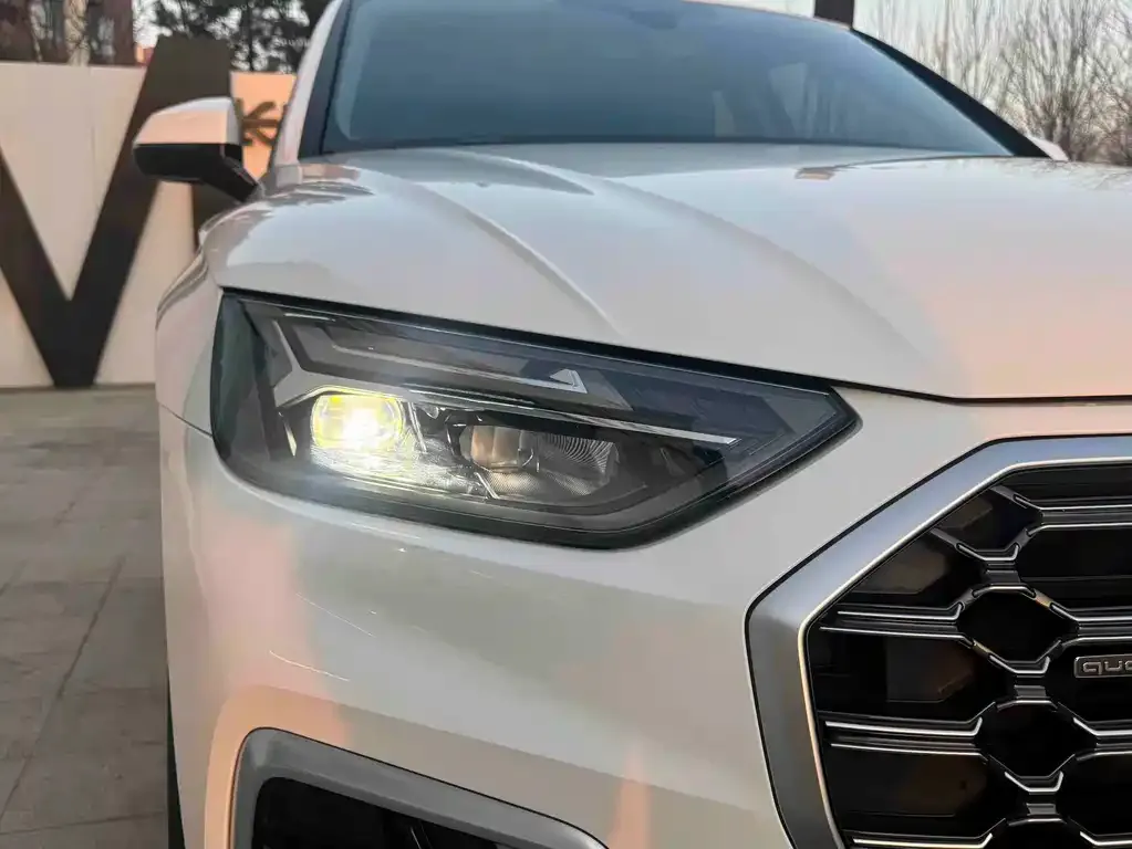 Audi Q5L 2022 из CN, фото 4