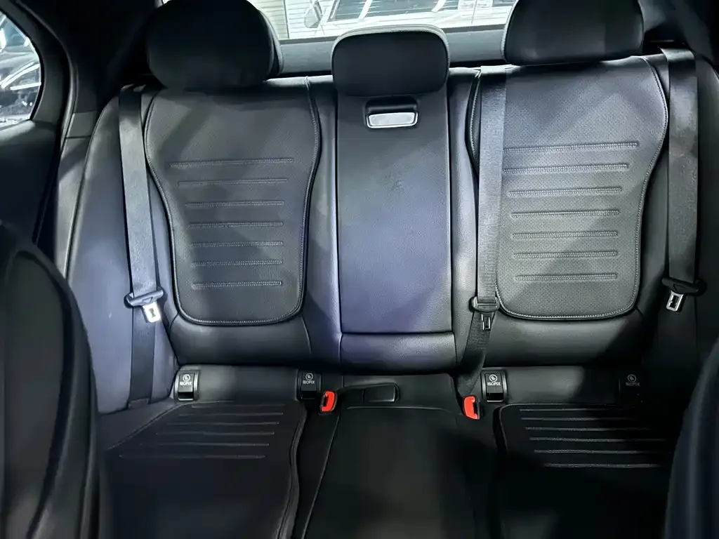 Mercedes-Benz C-Class 2022 из CN, фото 6