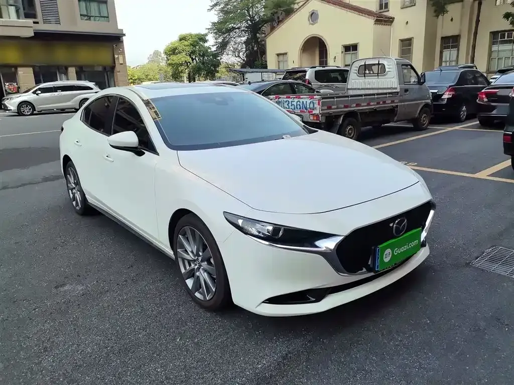 Mazda 3 Axela 2022 из CN, фото 4