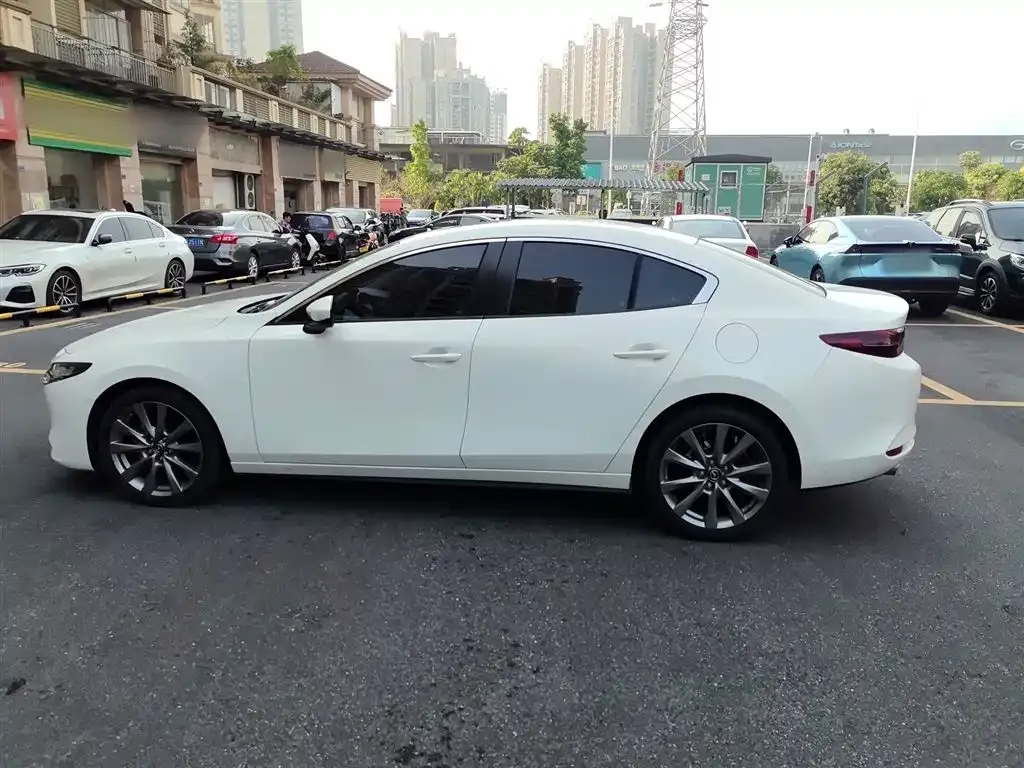 Mazda 3 Axela 2022 из CN, фото 5