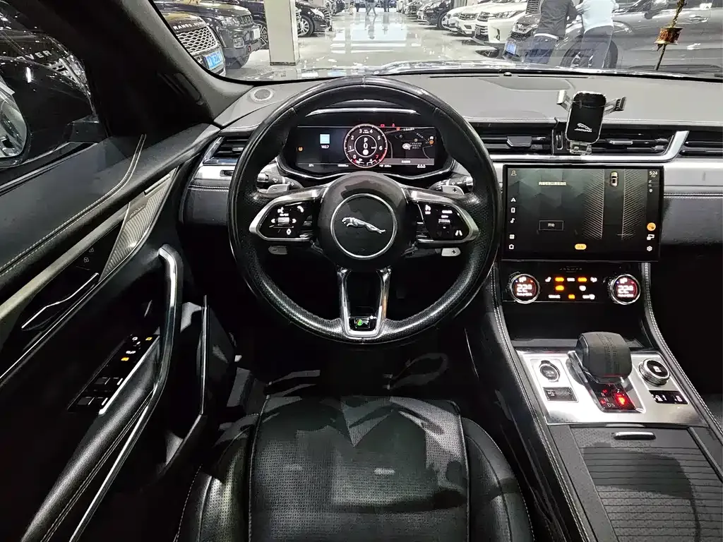 Jaguar F-PACE 2021 из CN, фото 7
