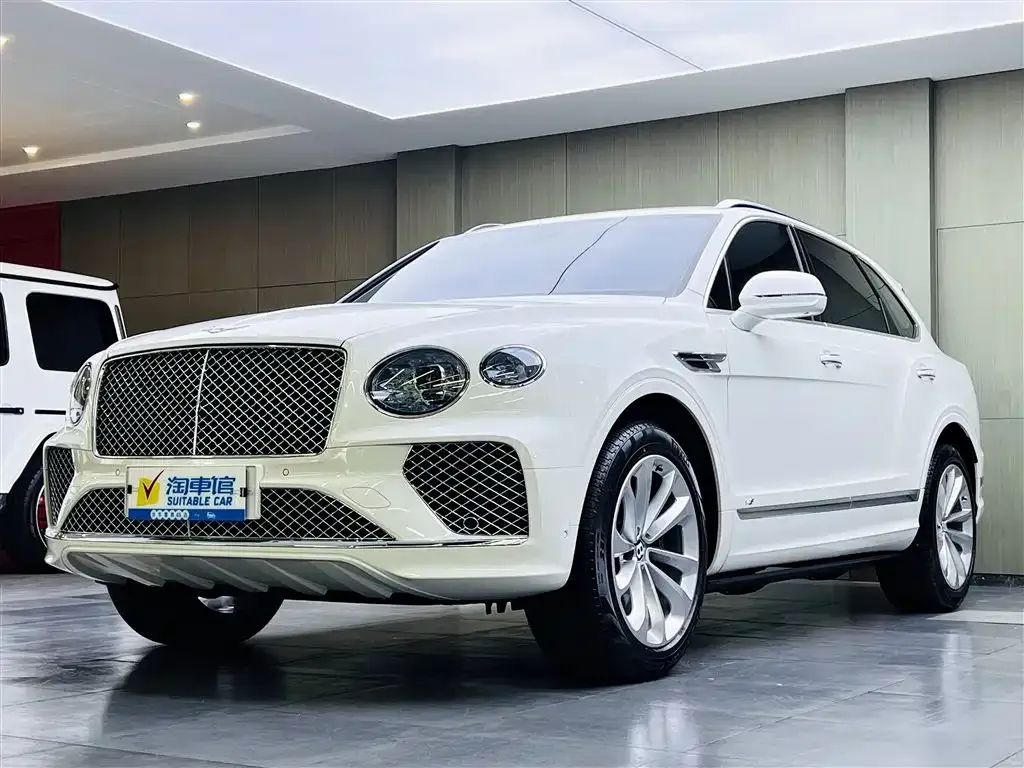 Bentley Bentayga 2021 из CN, фото 1