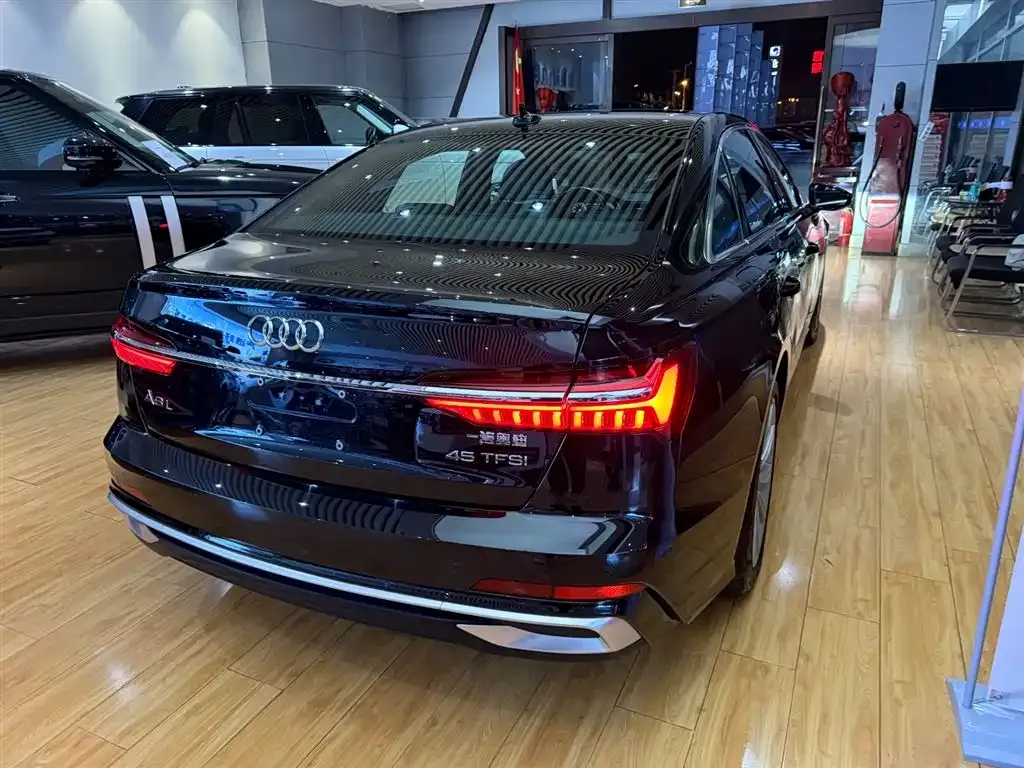 Audi A6L 2023 из CN, фото 6