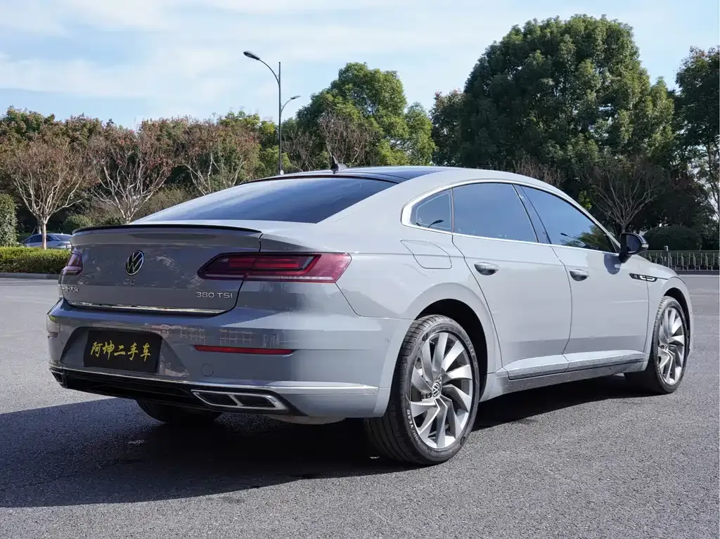 Volkswagen CC 2023 из CN, фото 5