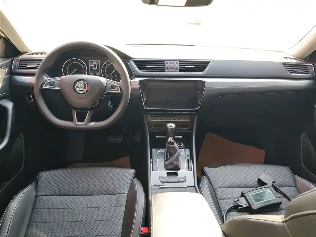 Skoda Superb 2021 из CN, фото 10