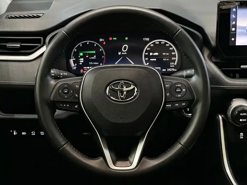 Toyota Wildlander — фото 10