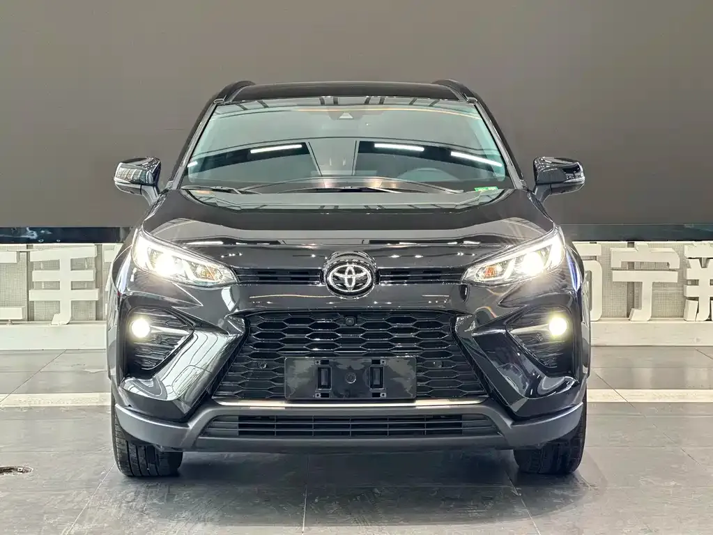 Toyota Wildlander — фото 4
