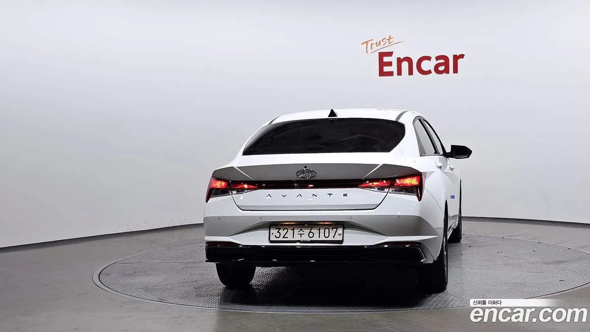 Hyundai AVANTE 2023 из KR, фото 4