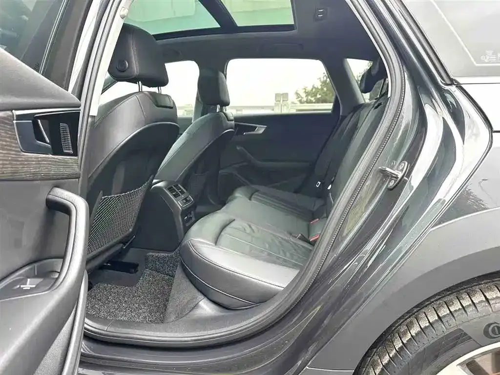 Audi A4 (Import) — фото 6
