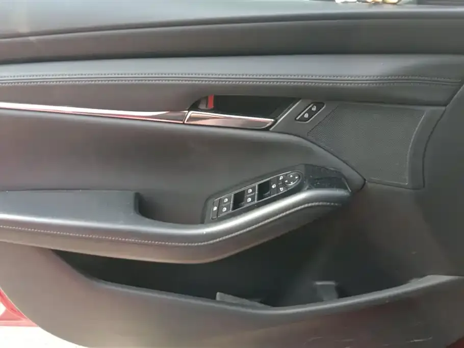 Mazda 3 Axela 2022 из CN, фото 7