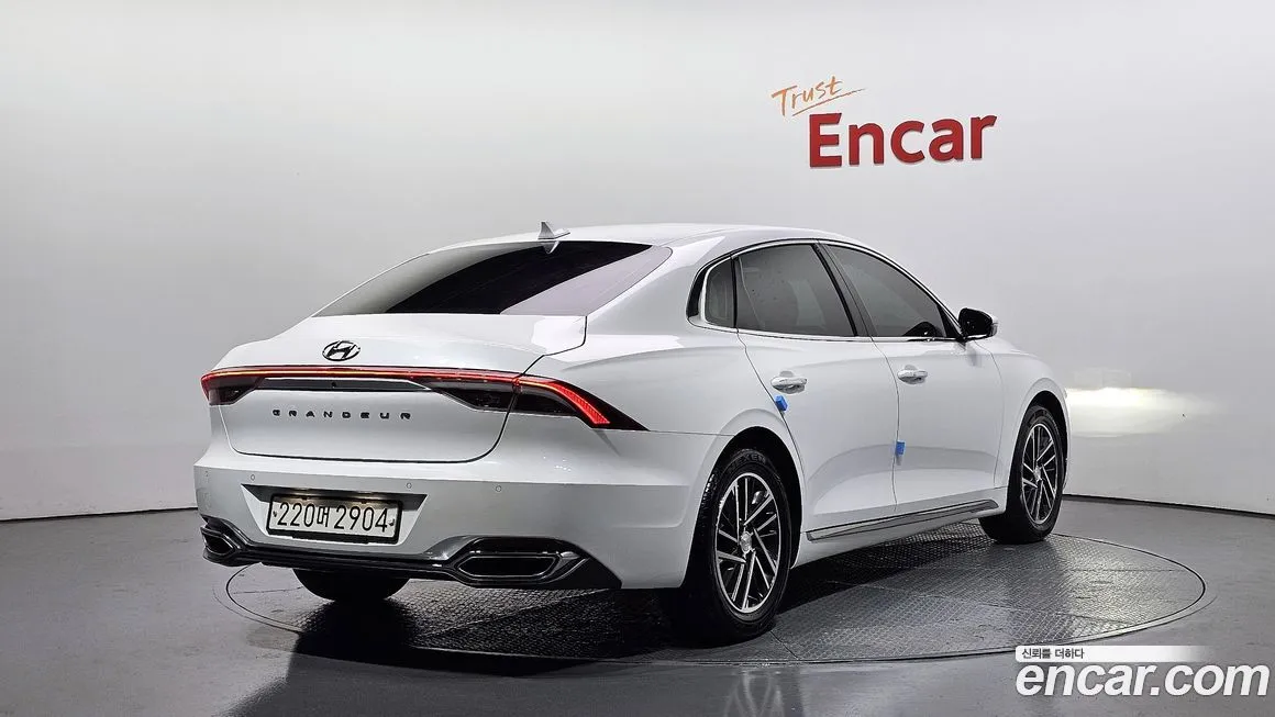 Hyundai Grandeur 2023 из KR, фото 2