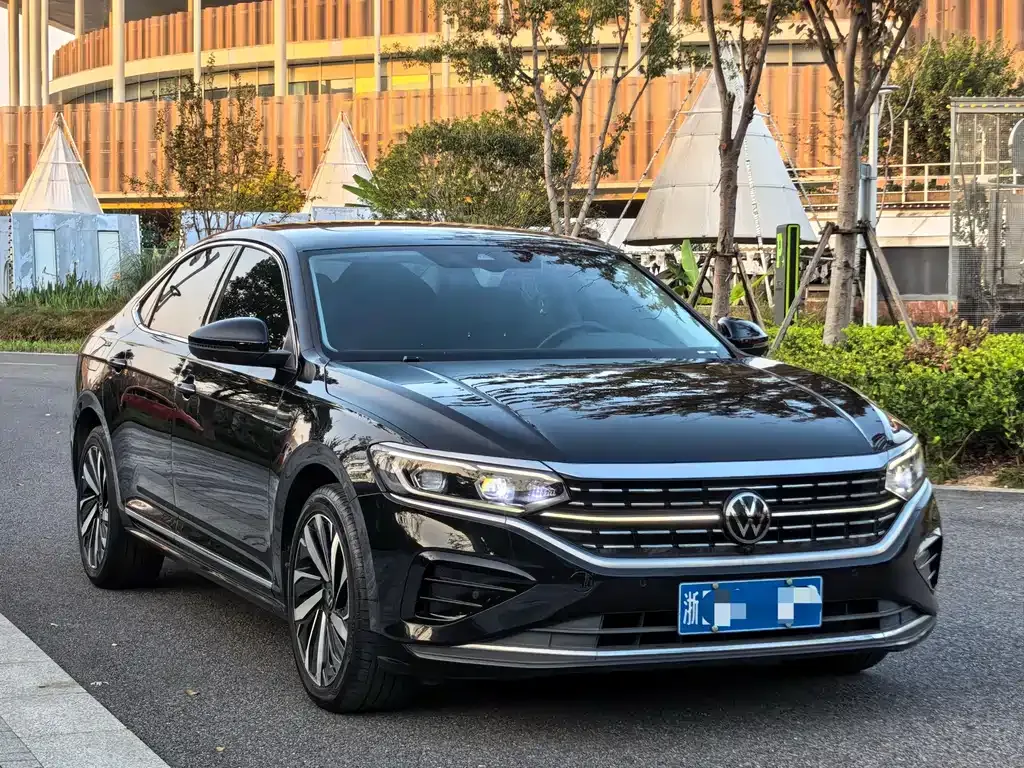 Volkswagen Passat 2023 из CN, фото 3