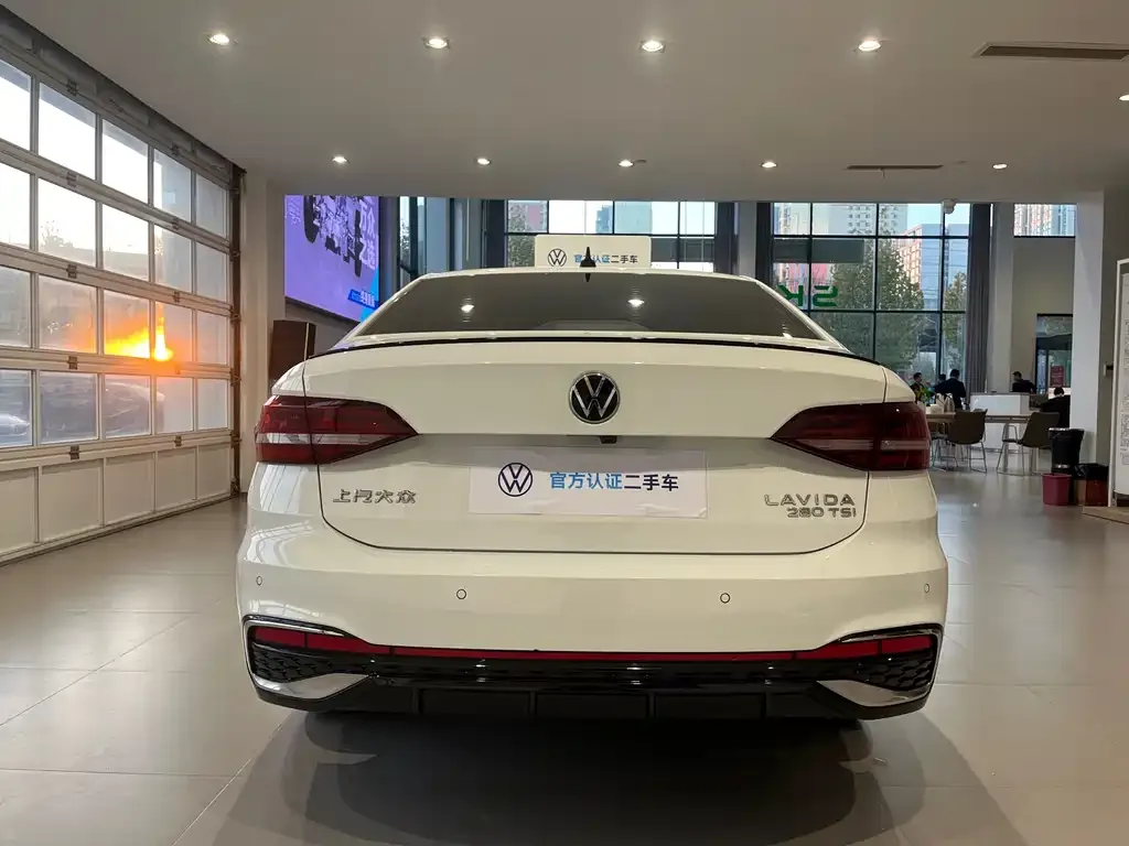 Volkswagen Lavida 2023 из CN, фото 10