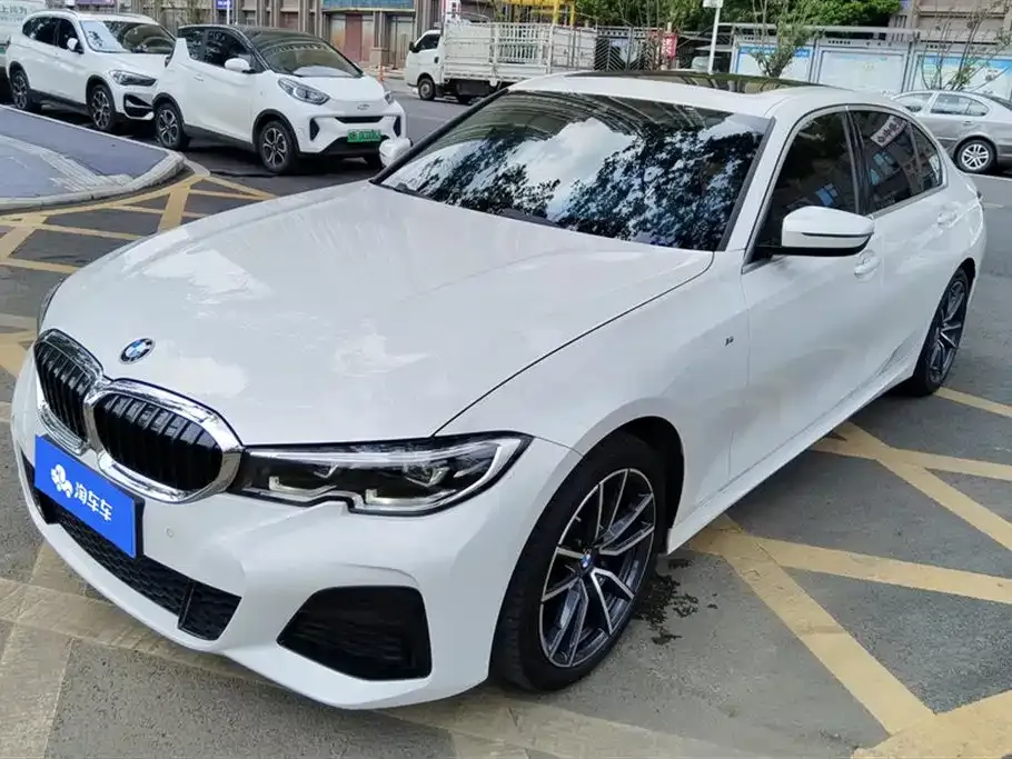 BMW 3 Series 2022 из CN, фото 1