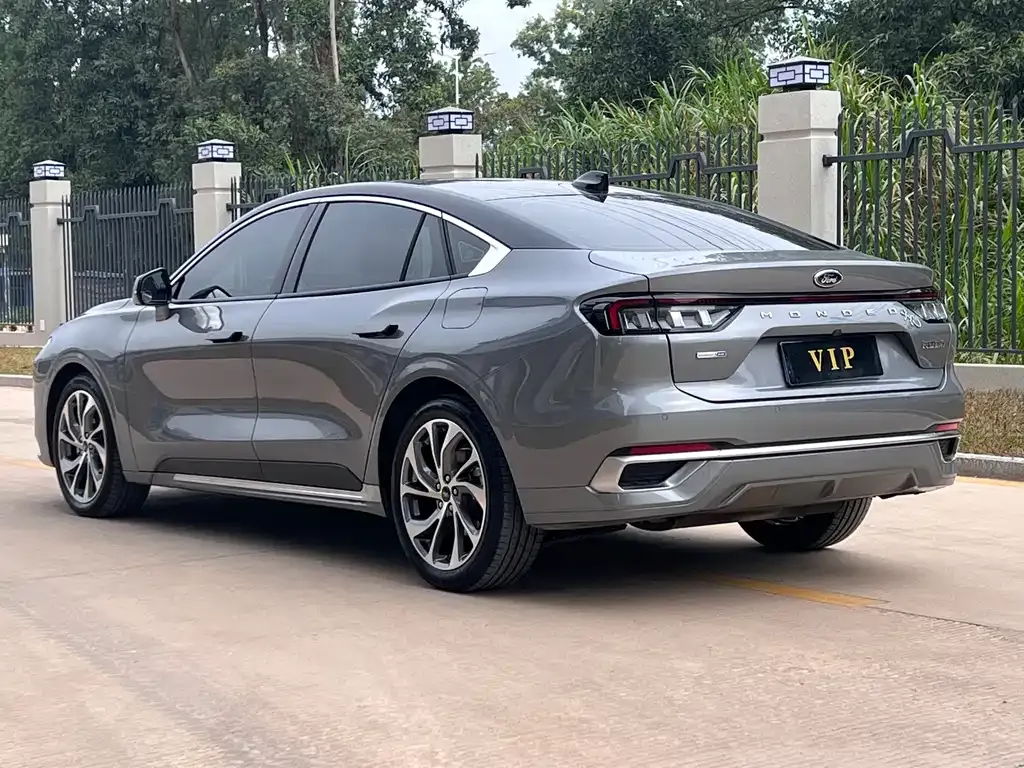 Ford Mondeo 2022 из CN, фото 4