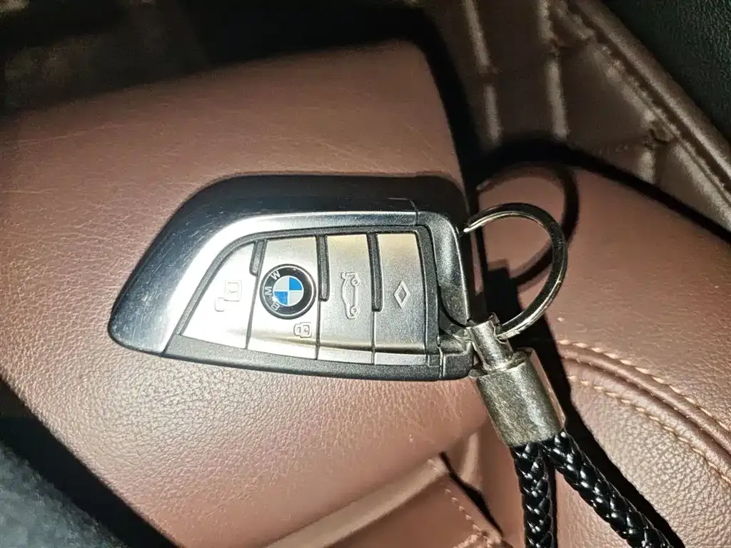 BMW X6 2023 из CN, фото 10