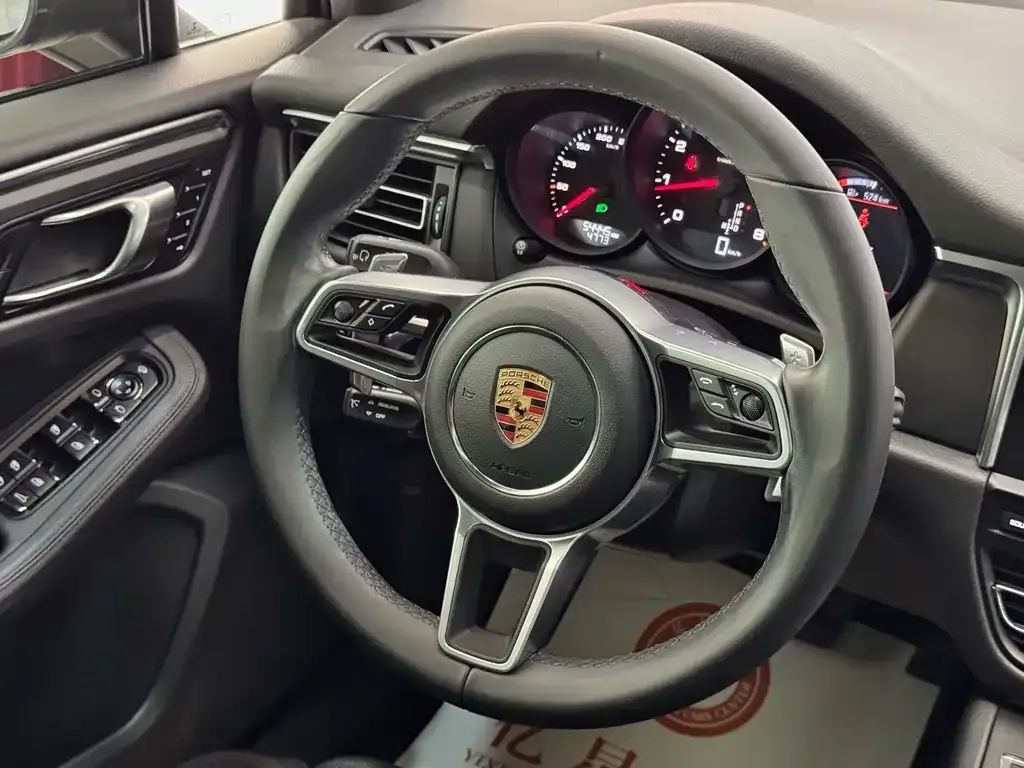 Porsche Macan 2021 из CN, фото 9