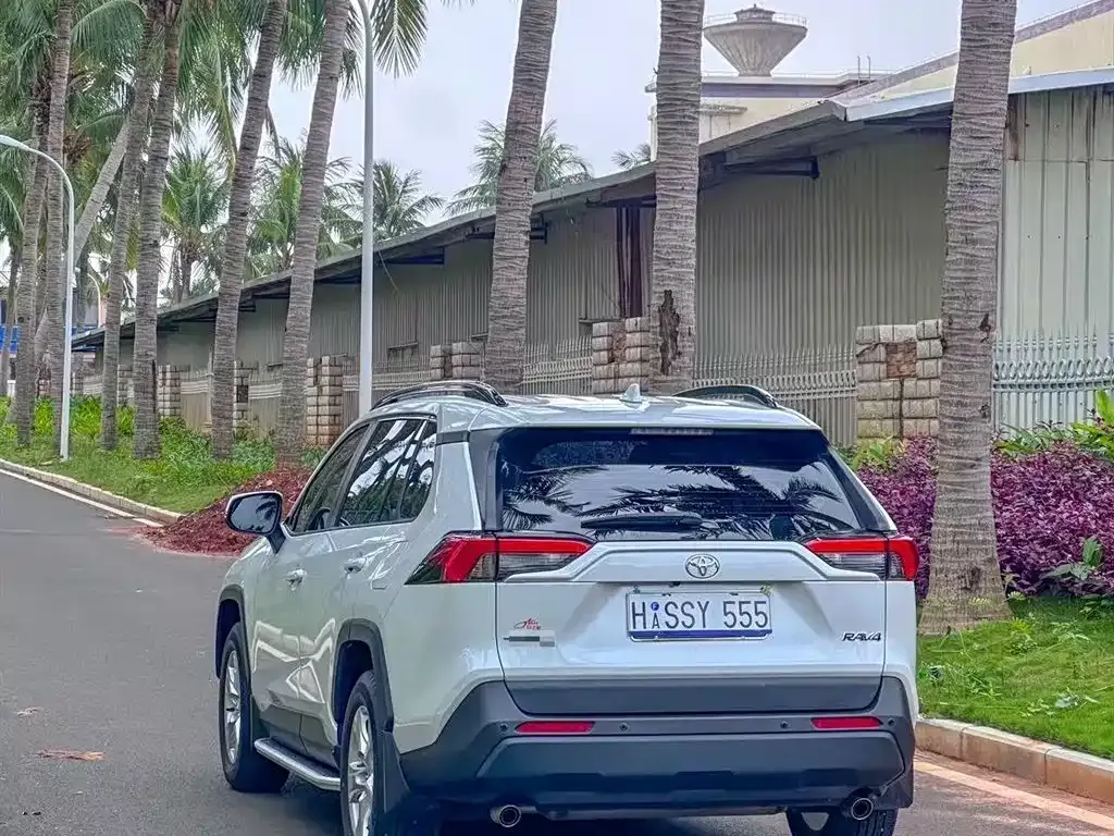 Toyota RAV4 2024 из CN, фото 7