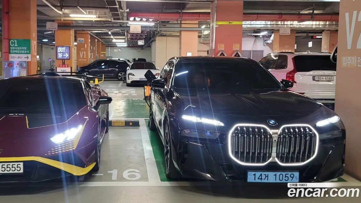 BMW i7 2024 из KR, фото 1