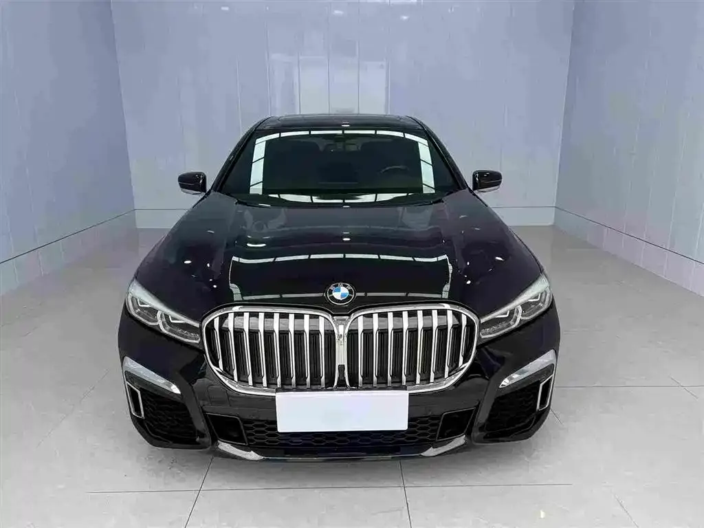 BMW 7 Series — фото 2