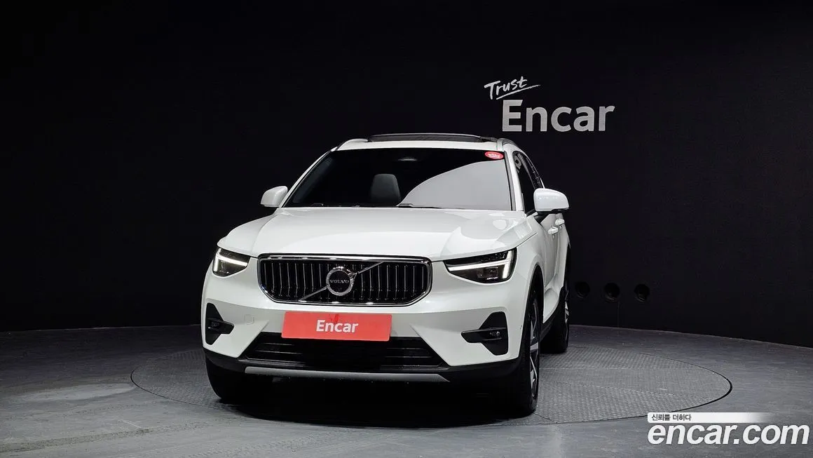 Volvo XC40 2025 из KR, фото 3
