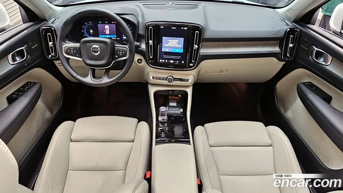 Volvo XC40 2025 из KR, фото 7