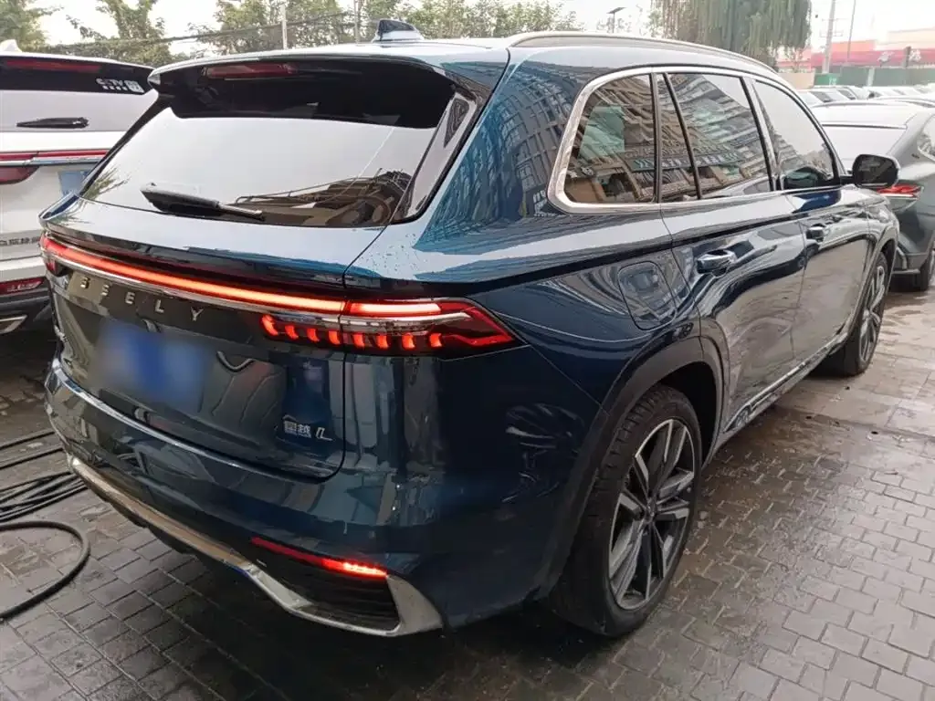 Geely Xingyue L — фото 7