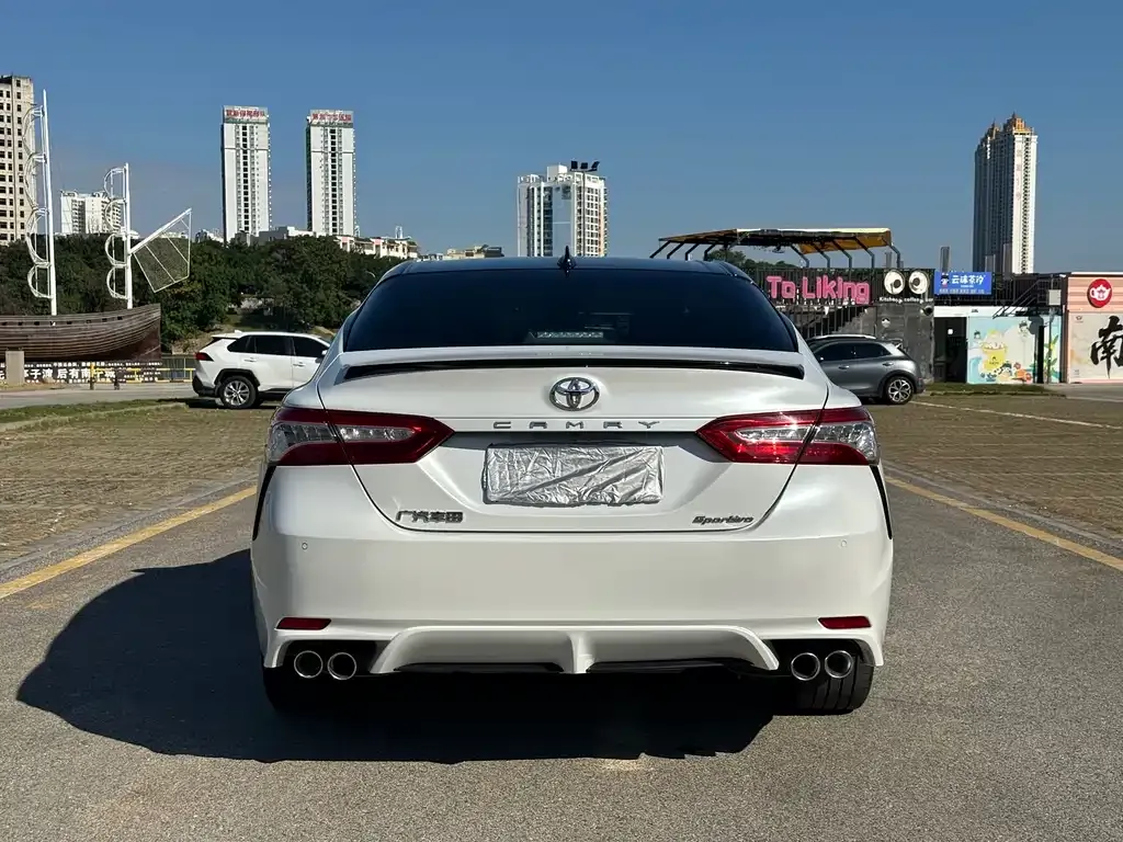 Toyota Camry 2023 из CN, фото 5