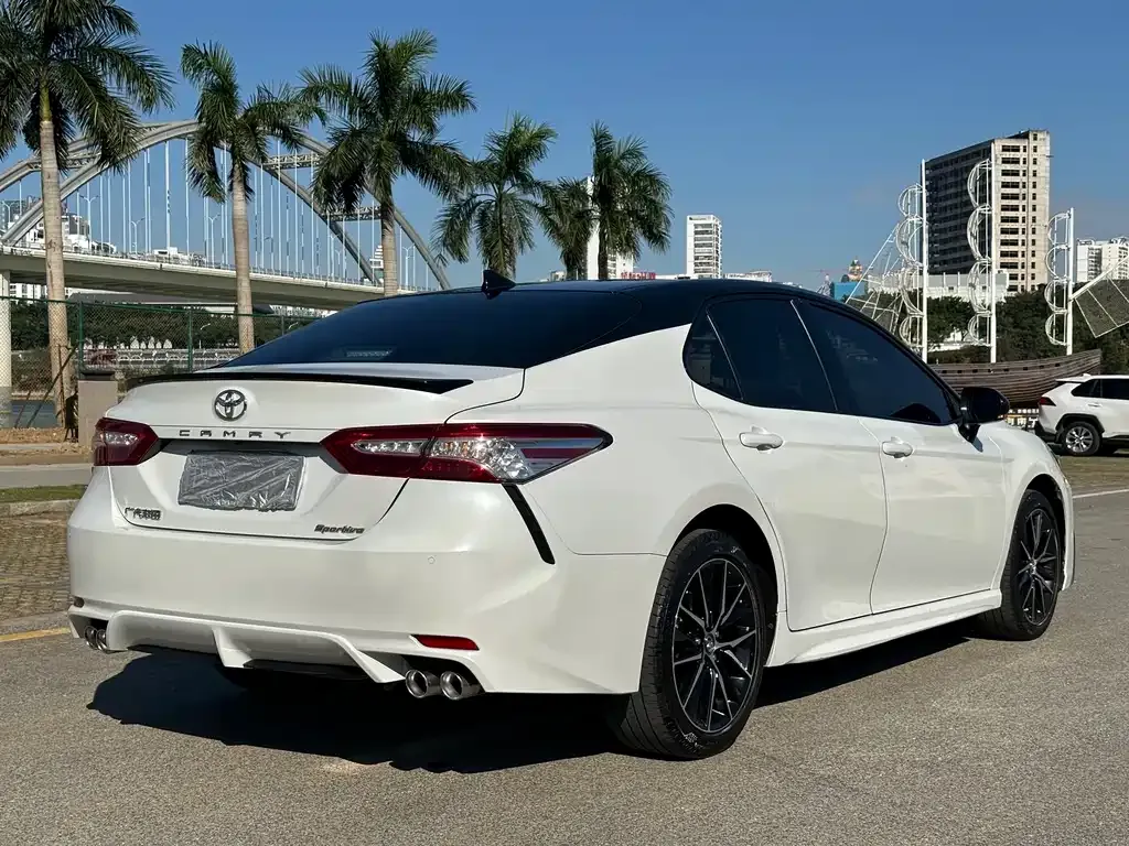 Toyota Camry 2023 из CN, фото 6