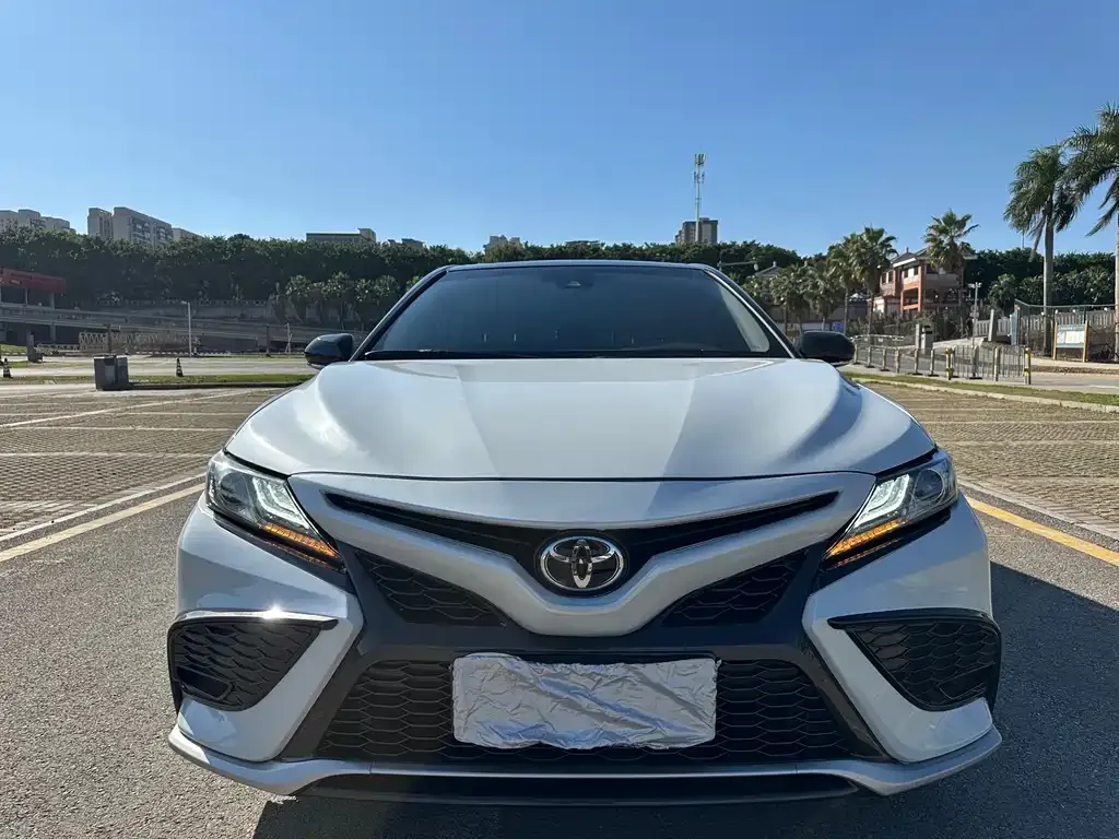 Toyota Camry 2023 из CN, фото 9