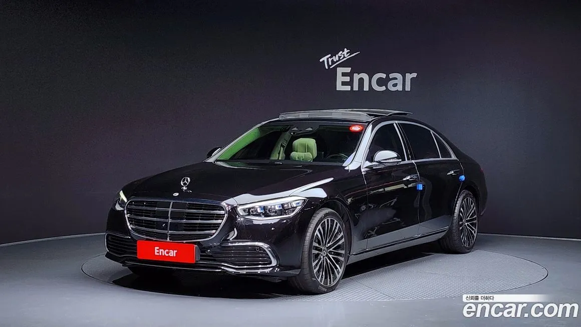 Mercedes-Benz S-Class — фото 1