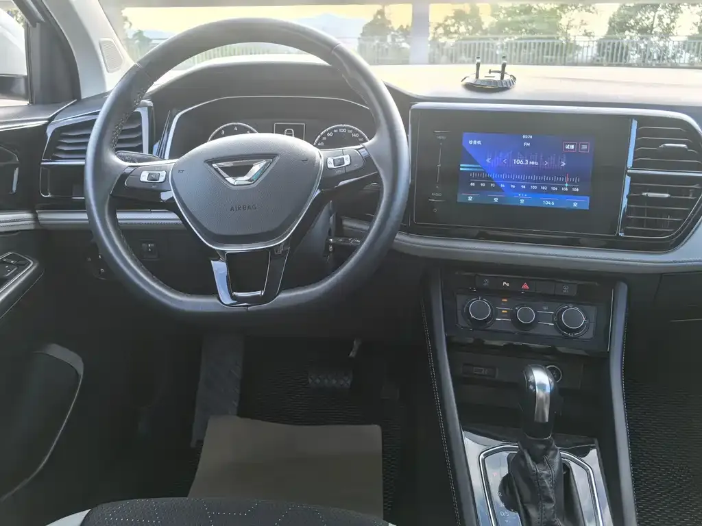 Jetta VS7 2023 из CN, фото 8