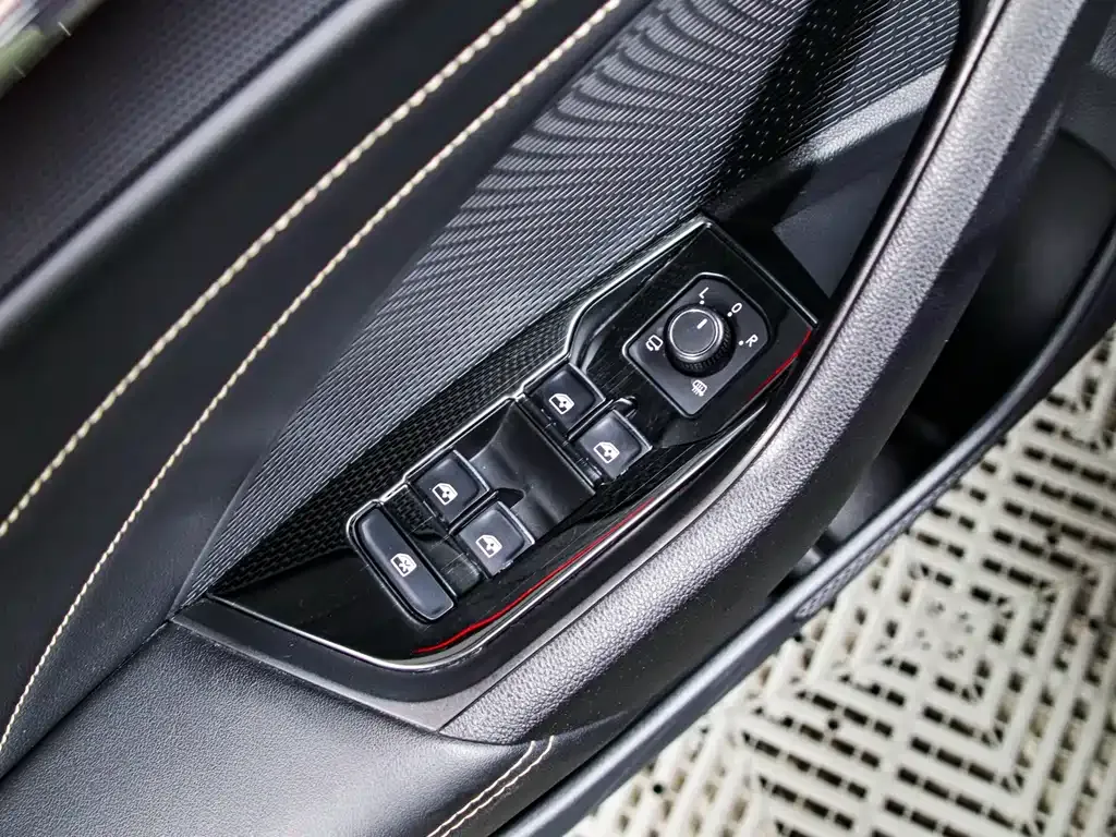 Skoda Octavia 2022 из CN, фото 6