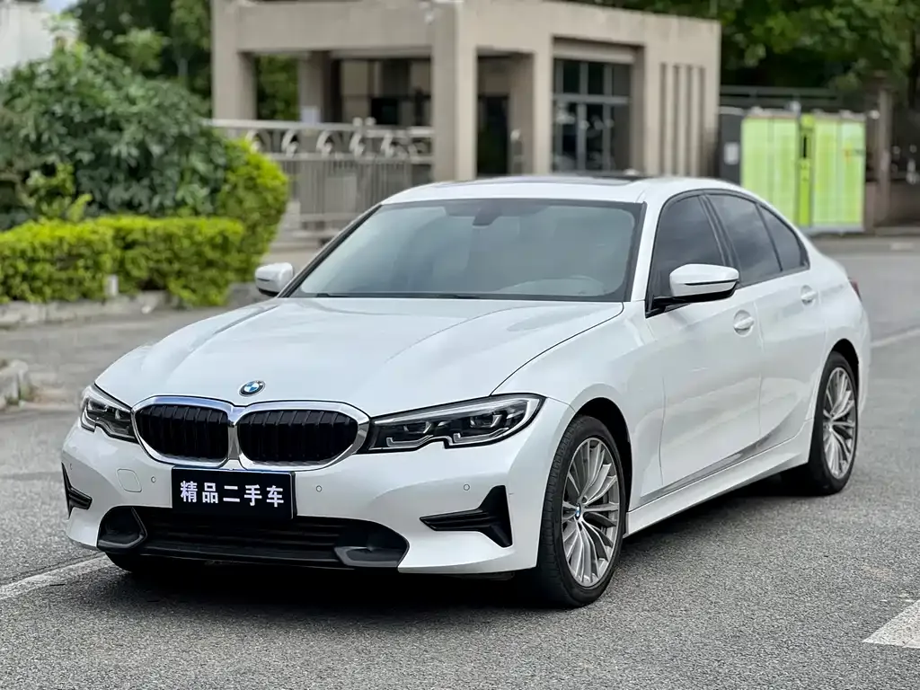 BMW 3 Series — фото 1
