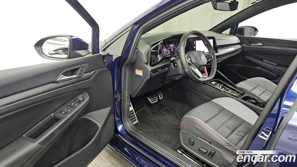 Volkswagen Golf 2024 из KR, фото 10