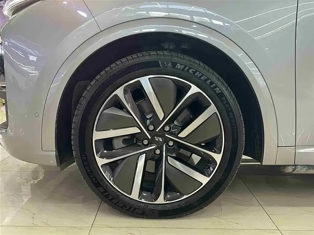Li Auto L9 2023 из CN, фото 8