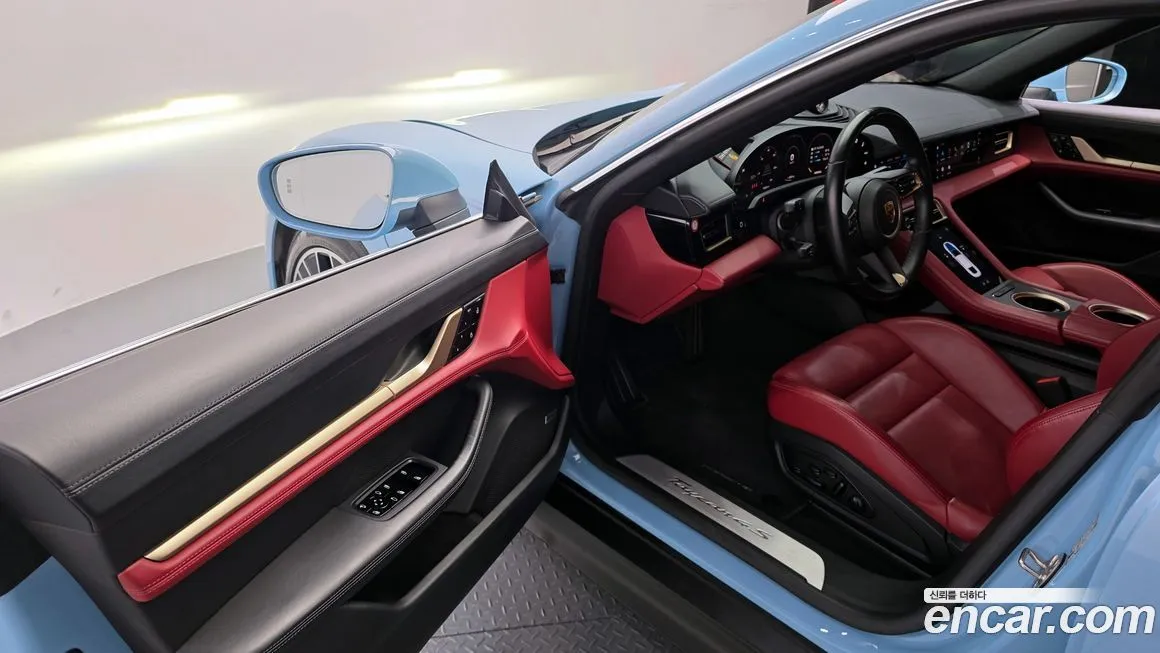 Porsche Taycan 2021 из KR, фото 10