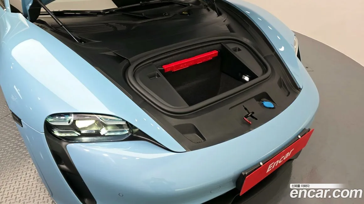 Porsche Taycan 2021 из KR, фото 6