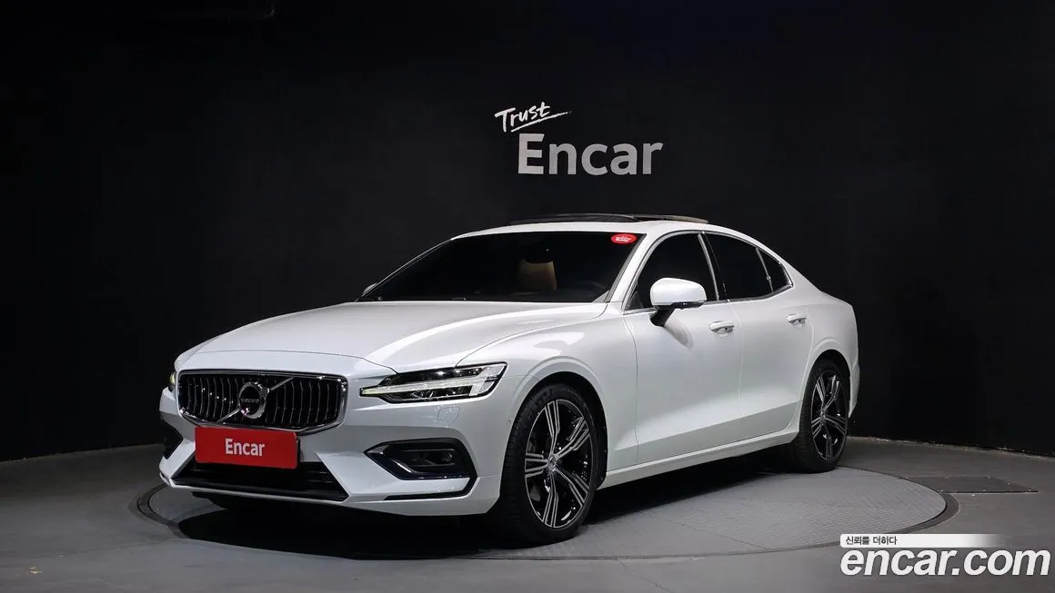 Volvo S60 2021 из KR, фото 1
