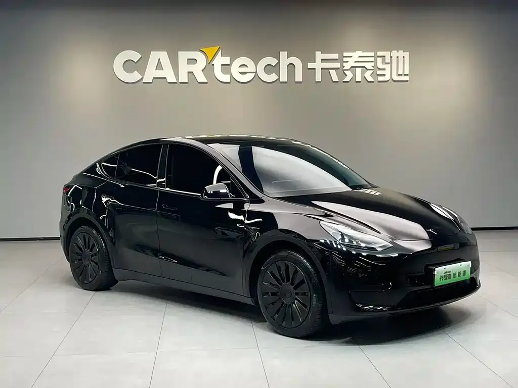 Tesla Model Y 2023 из CN, фото 3