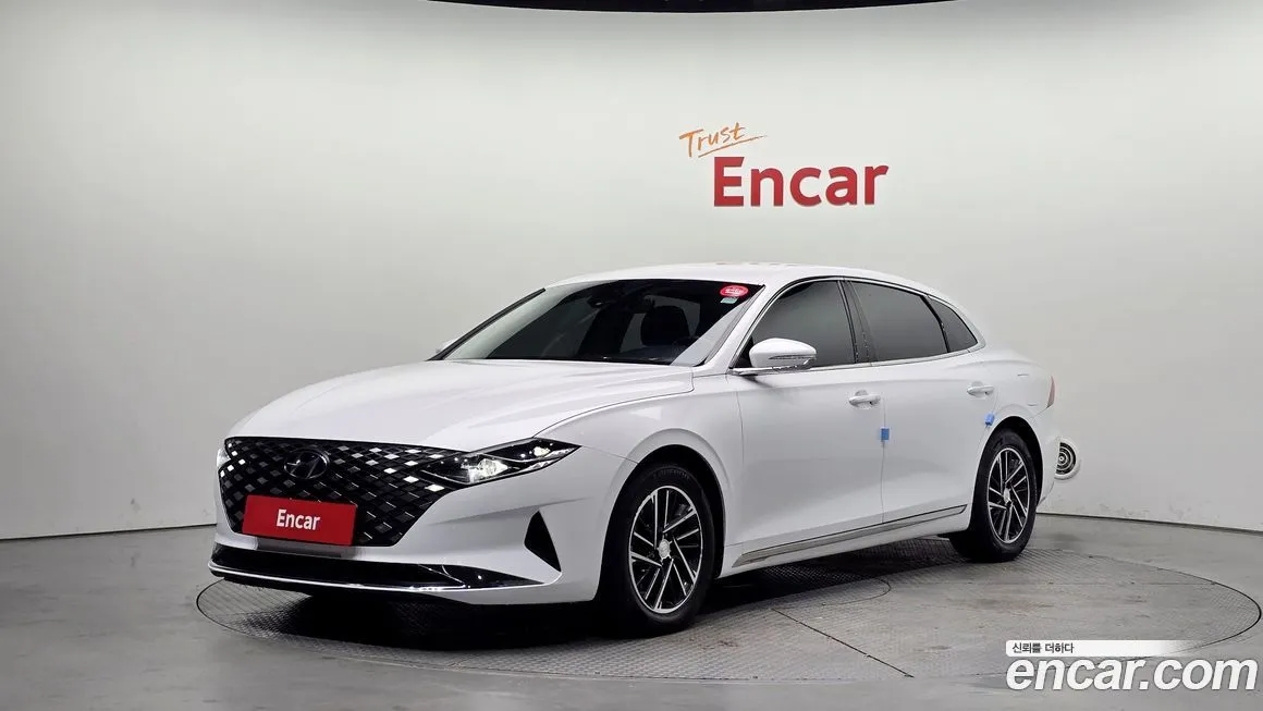 Hyundai Grandeur — фото 1