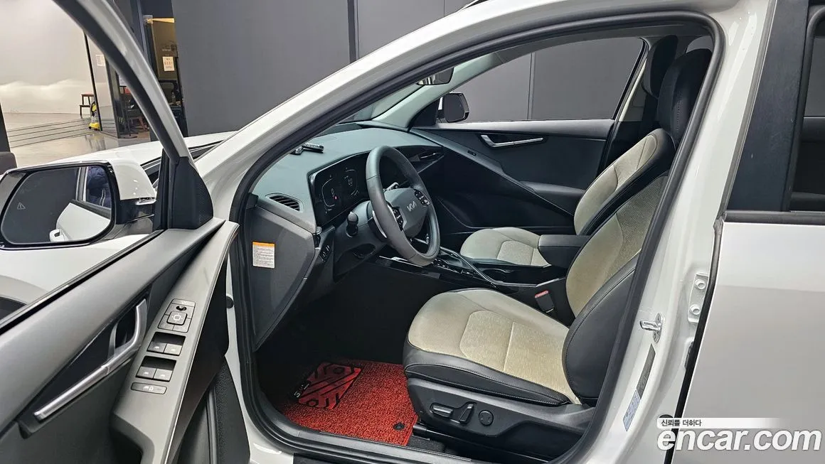Kia Niro — фото 10