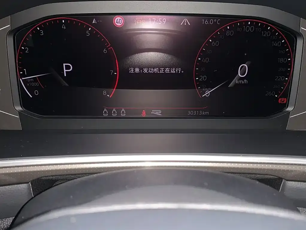 Volkswagen T-Roc — фото 5