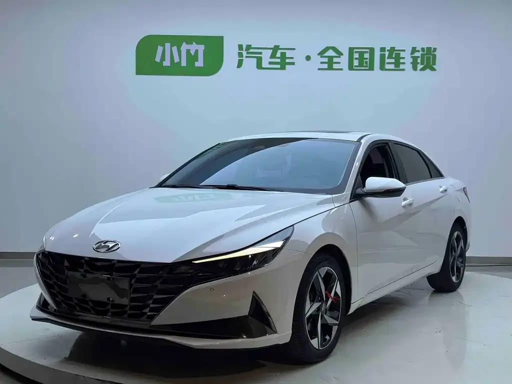 Hyundai Elantra 2022 из CN, фото 1