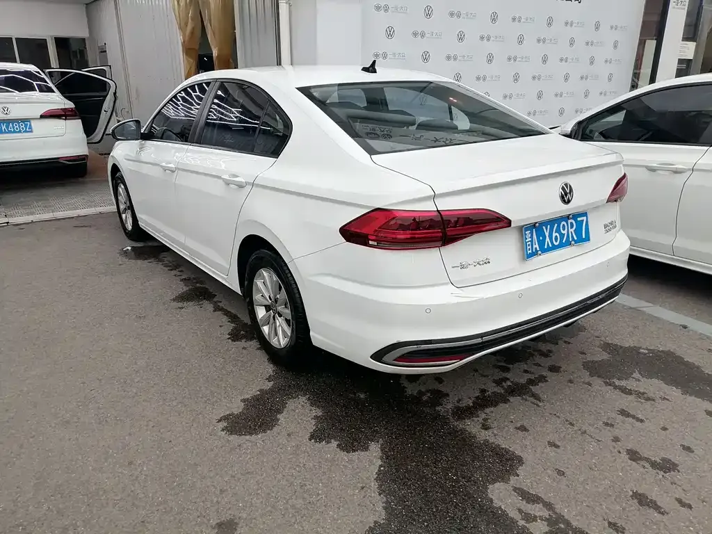 Volkswagen Bora 2024 из CN, фото 7