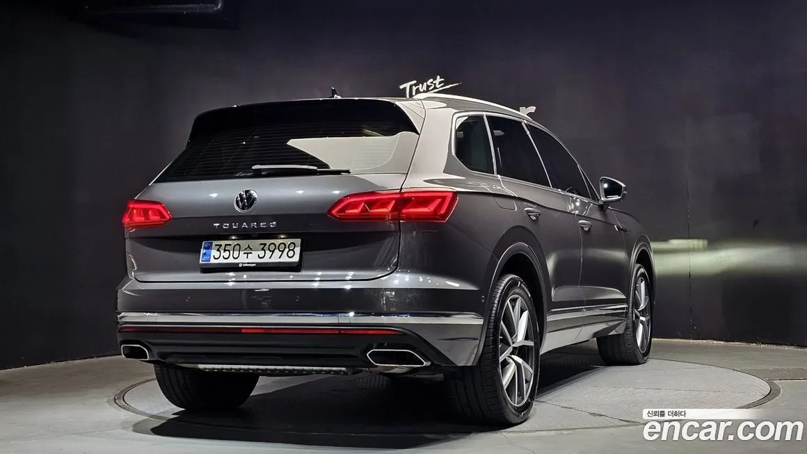 Volkswagen Touareg — фото 2