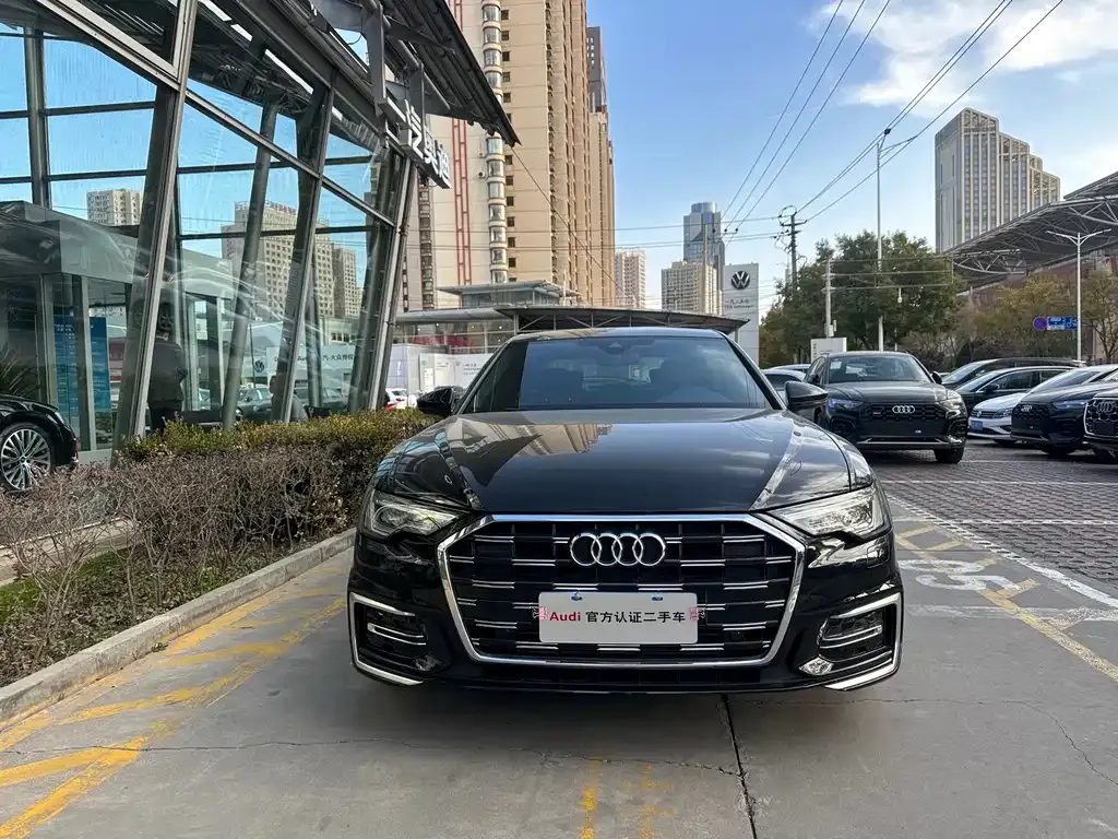 Audi A6L 2023 из CN, фото 2